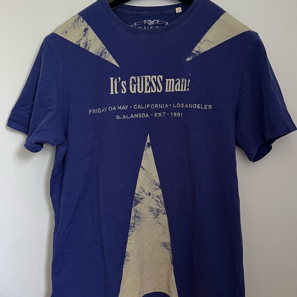 GUESS Navy Graphic Tee